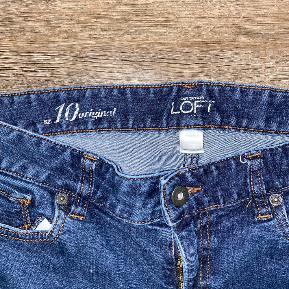 LOFT Capris - Picture 2 of 3
